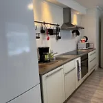 Saunallinen Iso Omakotitalo Apartman *