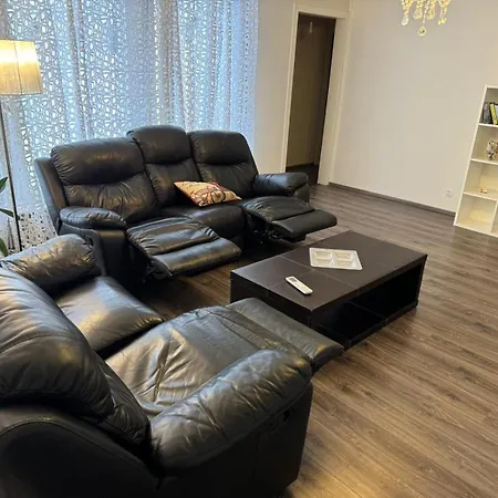 Saunallinen Iso Omakotitalo Lejlighed