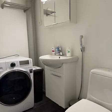 Saunallinen Iso Omakotitalo * Котка