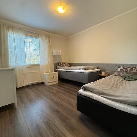 Saunallinen Iso Omakotitalo Апартаменты *