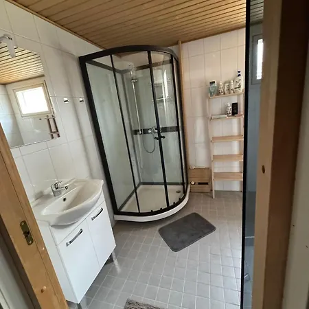 Saunallinen Iso Omakotitalo